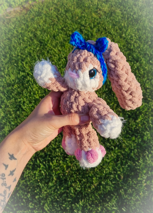 Chloe the bunny (pdf pattern)